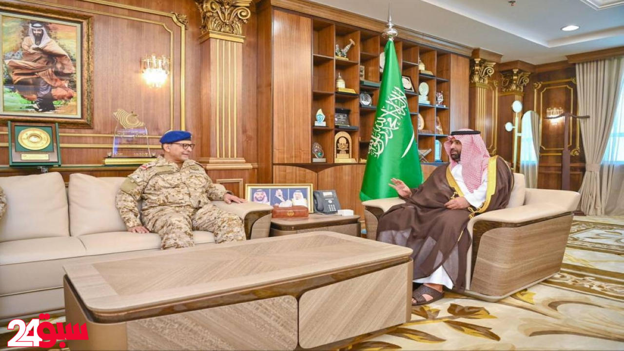 أمير جازان يبحث تعزيز أداء القوات المسلحة مع قائد المنطقة الجنوبية